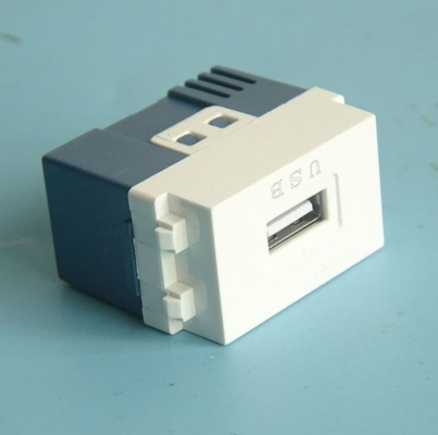 30W USB soketi 5V 9V 12V Şarj Güç Çıkışı Bağlantı Noktaları Elektrik USB Soketi 5V 3.6A USB soketi 5V 9V 12V Şarj